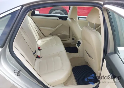 2013 Volkswagen Passat 2.0L Tdi Se z USA, uszkodzony, nr VIN 1VWBN7A30DC001615